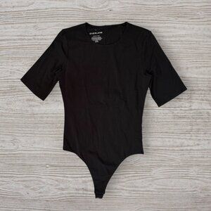 EVERLANE Black Short Sleeve T-Shirt Bodysuit Snug Tight Fit Classic Womens M